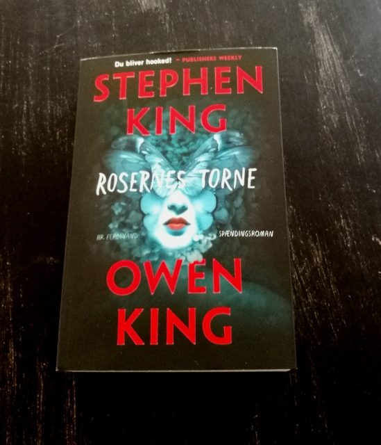 “Rosernes torne” af Stephen King og Owen King