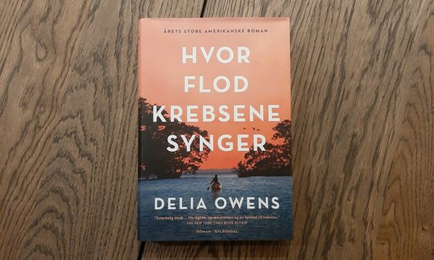 “Hvor flodkrebsene synger” af Delia Owens