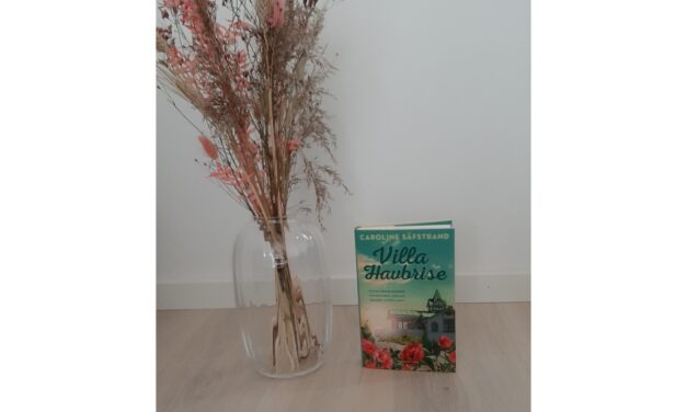 “Villa Havbrise” af Caroline Säfstrand