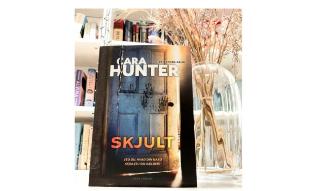 “Skjult” af Cara Hunter